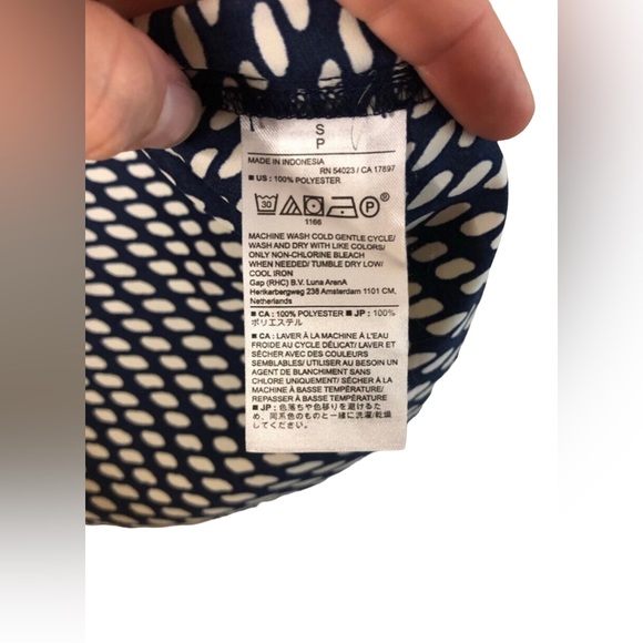 Banana Republic Factory Blue and White Lightweight Short Sleeve Top Size Small - Picture 4 of 7